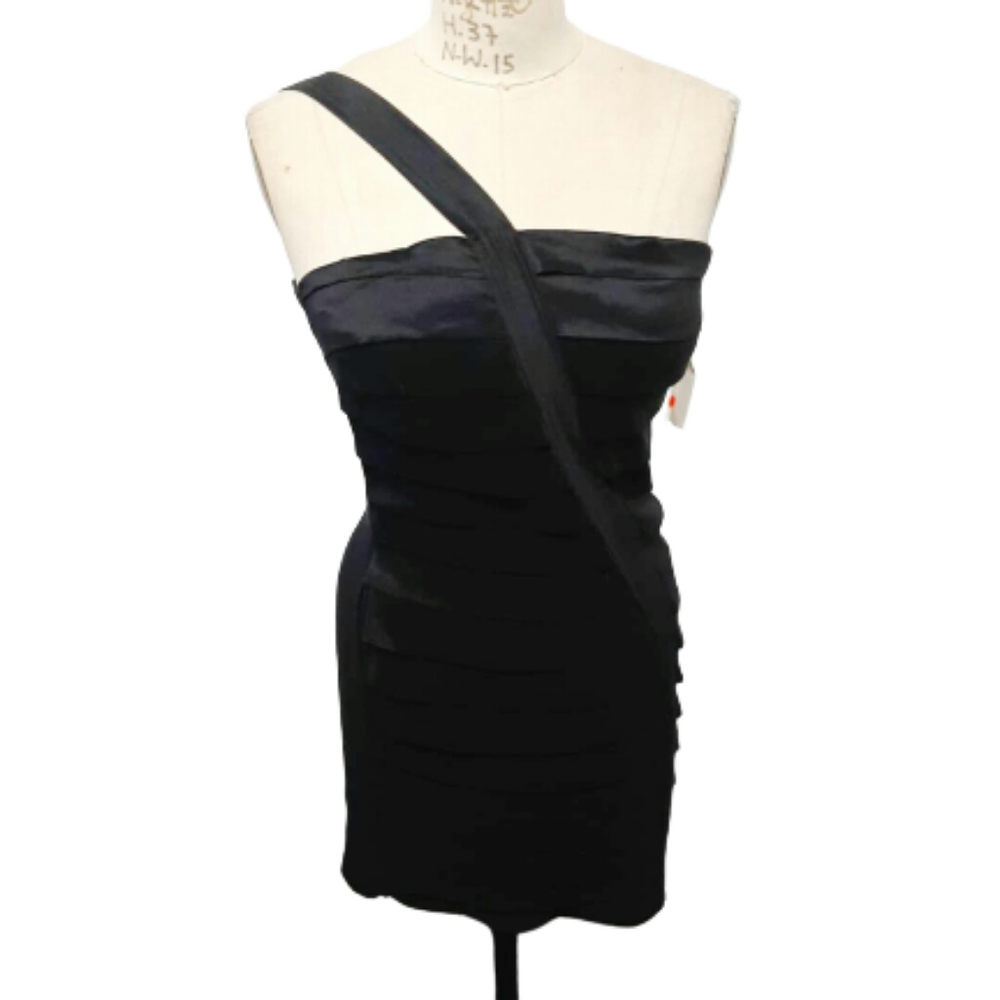 G.L.A.M one  shoulder Cocktail   party
